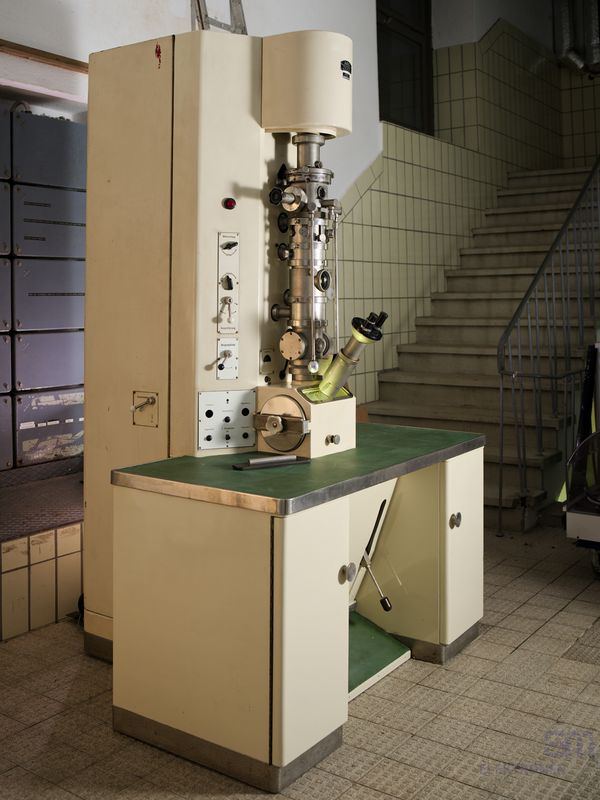 EM8 - Electronen Mikroskopie Museum Nürnberg